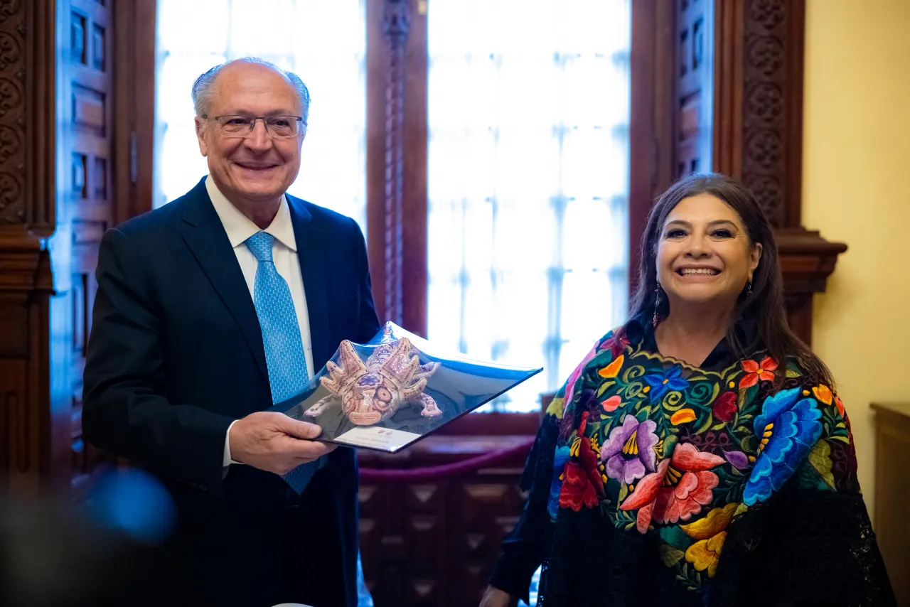 Llaves de la Ciudad de México: símbolo de amistad y desarrollo compartido con Brasil 4 clara brugada