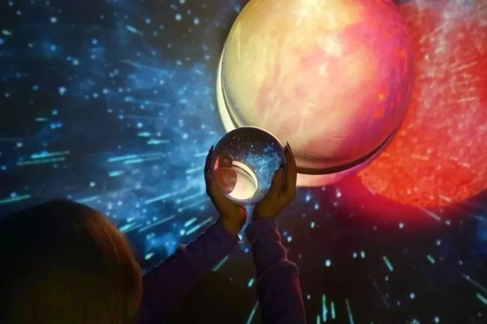 Cosmic: La Experiencia Inmersiva que te Llevará al Universo sin Salir de la Tierra 1 cosmic 1 jpg