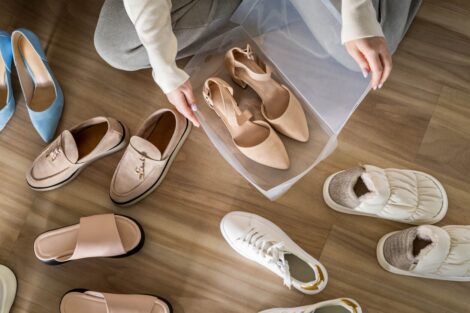 Los zapatos bajos dominan las tendencias de moda primavera-verano 2024