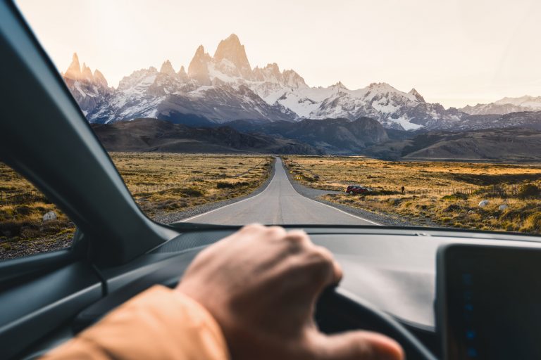 En las próximas vacaciones de verano evite hacer uso del celular mientras conduce: SICT 1 drive 768x512 1