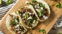 exquisitos tacos de carnitas