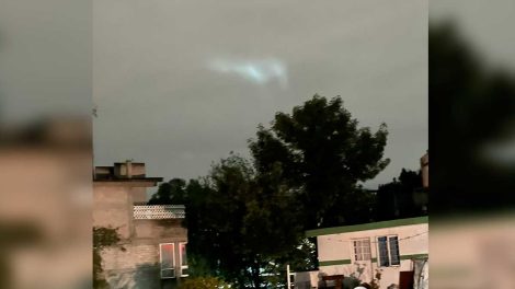 extranas luces en cdmx y edomex 100512