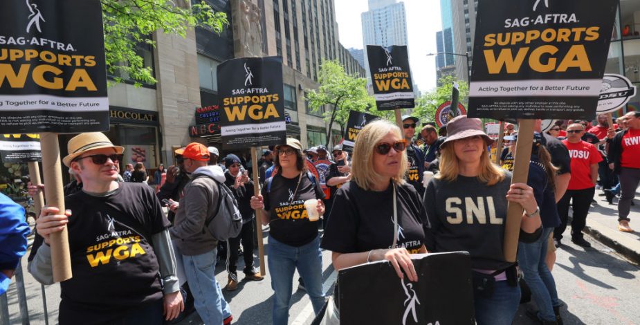 huelga escritores hollywood sindicato de actores 925x470 1