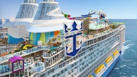 icon of the seas crowns edge crop