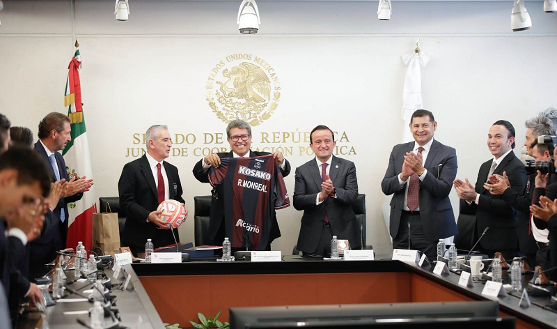 Ricardo Monreal reconoce logros del Club de Fútbol Atlante 1 image 116