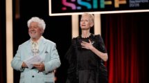 Pedro Almodóvar recibe premio Donostia