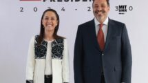 Claudia Sheinbaum presenta a Lázaro Cárdenas Batel como Jefe de Oficina de la Presidencia