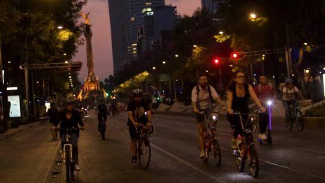 ¡Celebra la primavera en dos ruedas! Únete al Paseo Nocturno “Muévete en BICI”