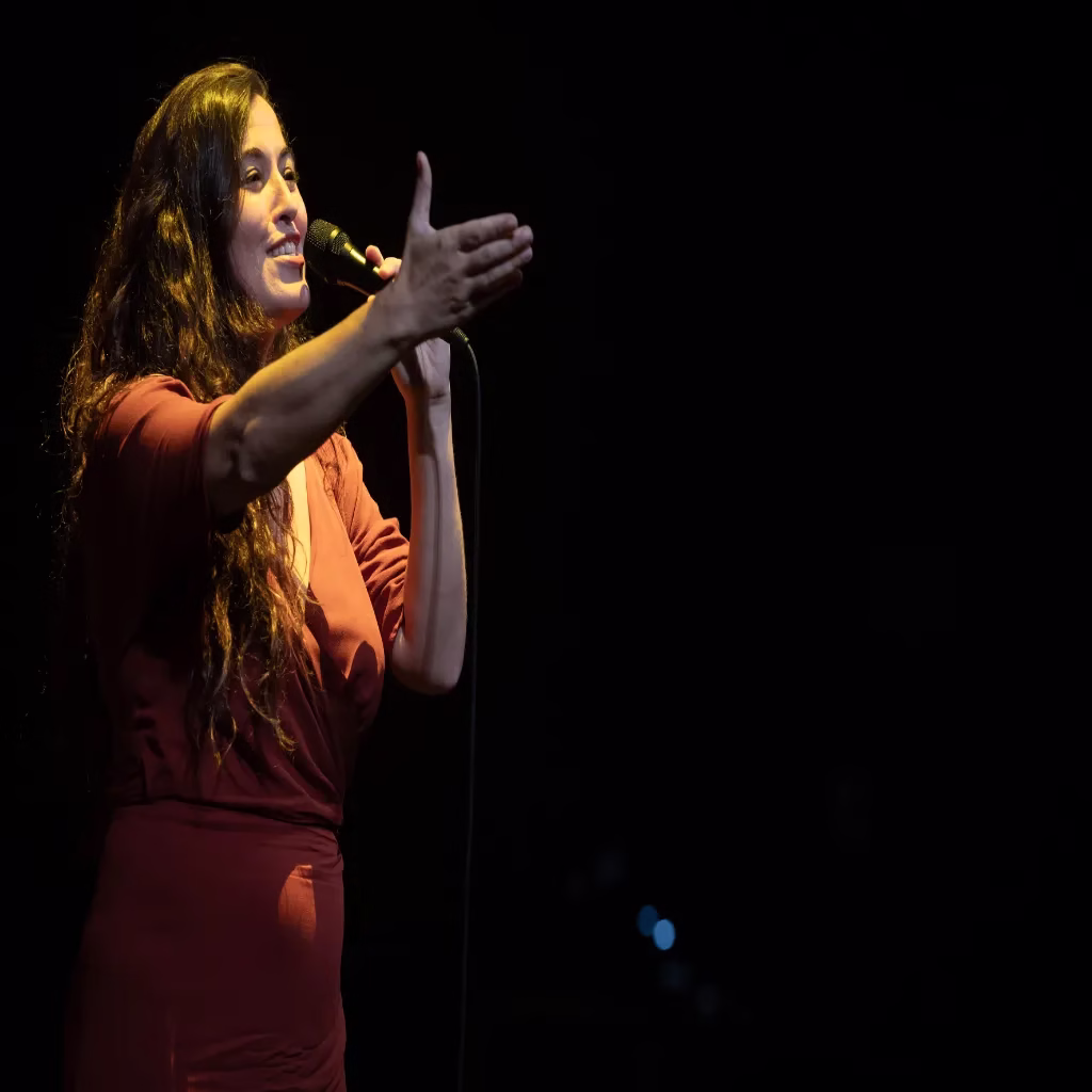Emotivo, íntimo y reivindicativo fue el concierto de Silvia Pérez Cruz en Teatro Cervantes de Málaga 4 silvia pérez